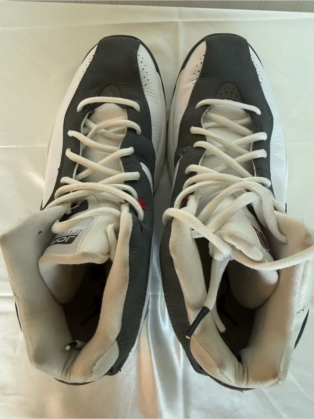 Nike Air Jordan Team White Gray Red Basketball Shoes Sz 11 w/ COA